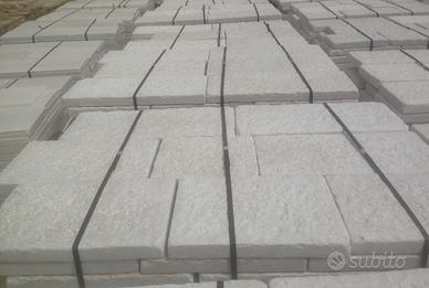 Basole in Pietra di Trani Picconate a Mano da Pav