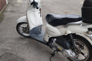 Scooter scarabeo 50 4 tempi