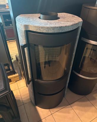 Stufa a legna Wiiking mod. Luma4 in pietra