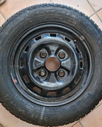 ruota pneumatico goodyear 155/70 R13 75T e cerchio