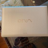 Sony Vaio VPCEH1S0E – 15,6" – i5 / 4GB RAM / HDD