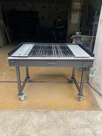 Barbecue rettangolare con ruote