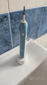 Spazzolino elettrico Braun OralB