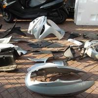 Madison RS: scudo faro cerchio forcella pinza