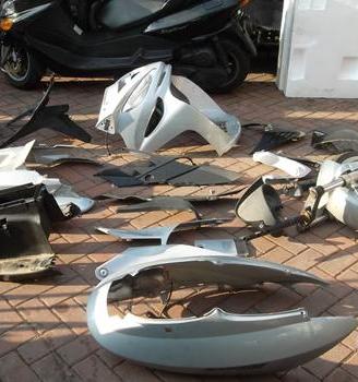 Madison RS '04: scudo faro cerchio forcella pinza