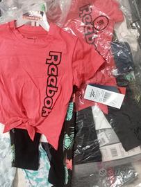 Stock abbigliamento bimbi