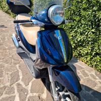 Piaggio Beverly Tourer 300