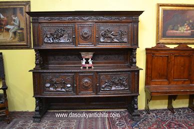 Credenza doppio corpo stile Neorinascimento XX sec