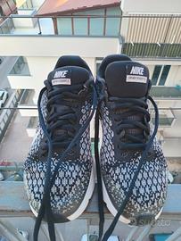 Scarpe sportive unisex. Originali Nike.