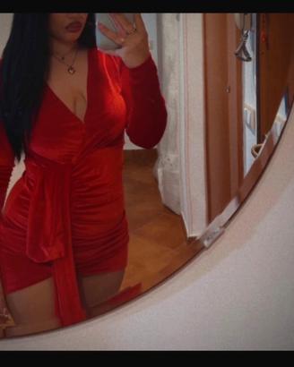 Vestito da donna scollato, aderente, di velluto