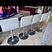 Sgabelli sali e scendi