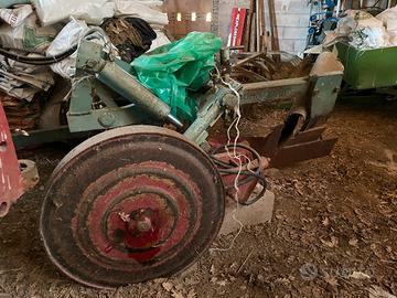 Aratro carrellato Giorgi destro + sinistro