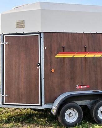 Trailer cavalli un posto e mezzo