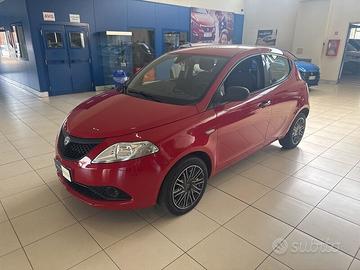 Lancia Ypsilon 1.0 FireFly 5 porte S&S Hybrid...