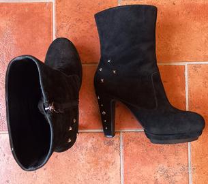 Stivaletto Moschino Love n. 38