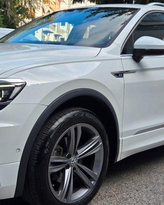 Volkswagen Tiguan Allspace 2.0 TDI SCR DSG R-Line