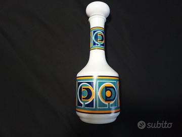 Vecchia bottiglia in vetro bianco vintage