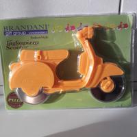 Scooter taglia pizza