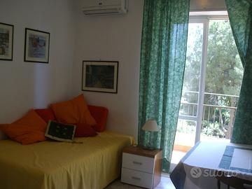 Monovano arredato fronte Cittadella Universitaria