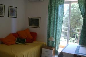 Monovano arredato fronte Cittadella Universitaria