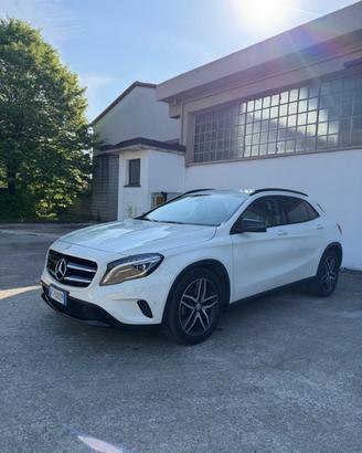 Mercedes-benz GLA 200 d Automatic Premium