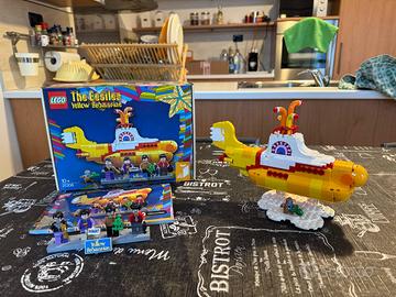 LEGO IDEAS 21306 Beatles Yellow Submarine