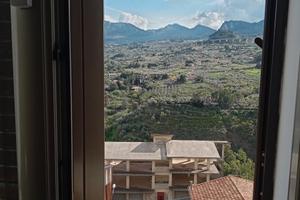 Appartamento semi arredato