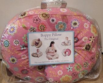 Cuscino Boppy per allattamento