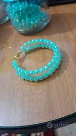 Bracciale fatto a mano con perle verde acqua