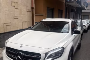 MERCEDES GLA 2018 200d