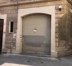 Garage per 3 auto in centro storico a Reggio Em