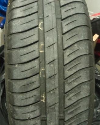 n. 4  cerchi mis. R14 e n. 2 gomme mis. 165/65