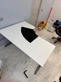 Scrivania IKEA GLENT