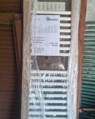 radiatore scaldasalviette Cordivari nuovo