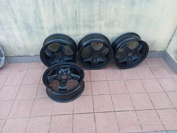 Cerchi 16" in acciaio