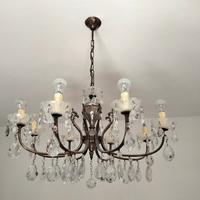 Lampadario vintage a gocce di cristallo
