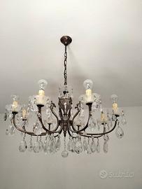 Lampadario vintage a gocce di cristallo