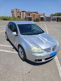 Volkswagen Golf V 1.9 TDI 105 CV