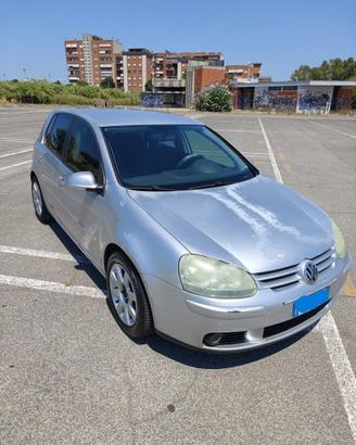Volkswagen Golf V 1.9 TDI 105 CV