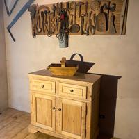 Credenza in legno massello