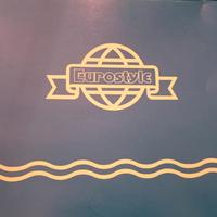 Tris di vassoi in acciaio 