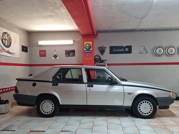 Alfa romeo 75 1600 IE 1990