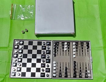 scacchi e backgammon magnetico vintage