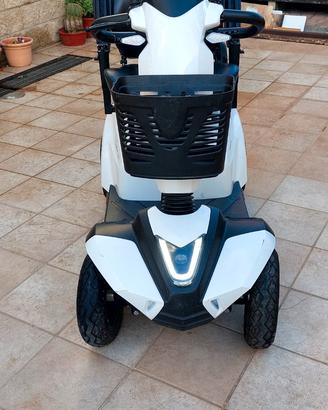 Scooter elettrico per disabili e anziani 2023