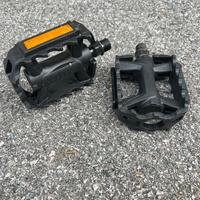 Pedali attacco manubrio pompetta