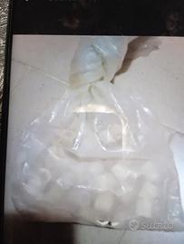 cubetti per pesciolini acquario 