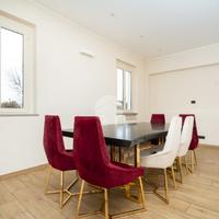 4 LOCALI A CASELLE TORINESE