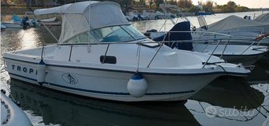 Barca cabinata con motore Mercury Marine 218 CV
