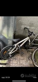 Bicicletta bmx