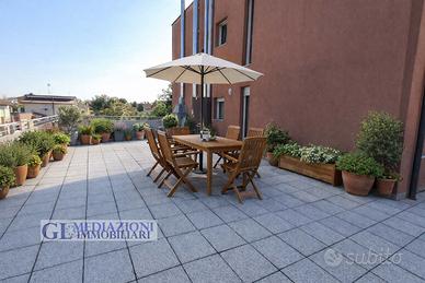 Appartamento con due camere e terrazzo GL1600